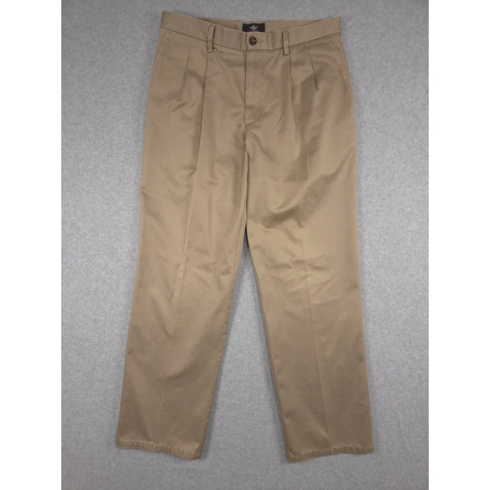 Dockers Mens 33x32 Beige Tan Classic Fit Pleated Front Chino Khaki Pants School